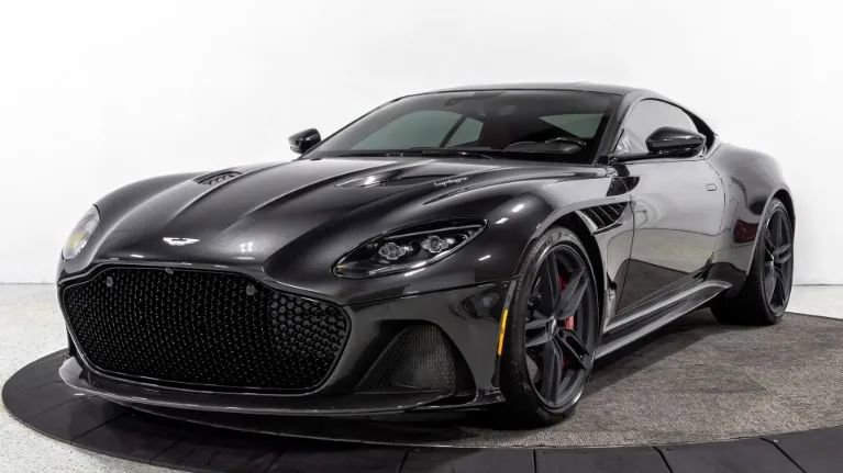 Used 2019 Aston Martin DBS Superleggera image 2