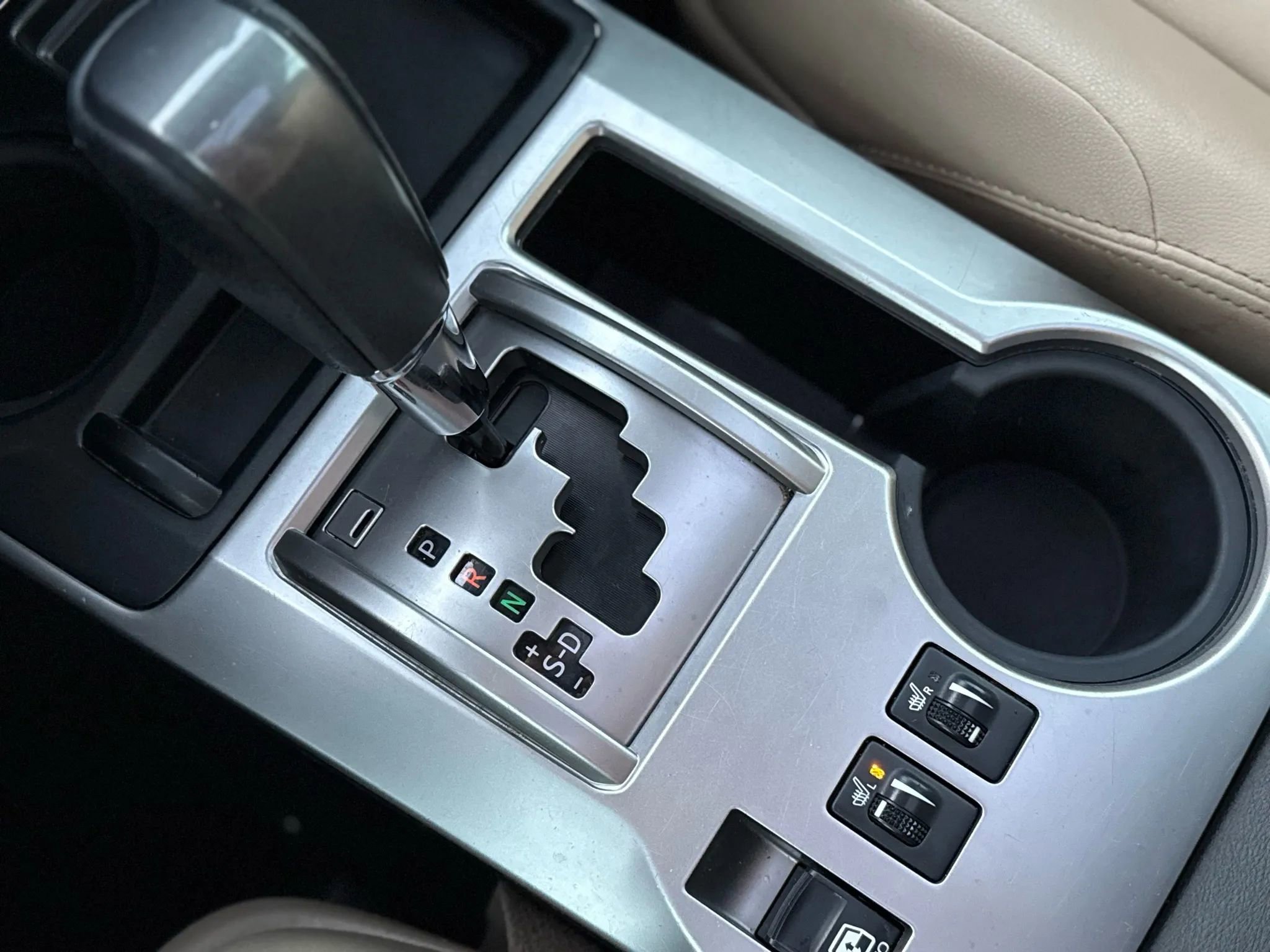 Used 2014 Toyota 4Runner SR5 Premium image 37