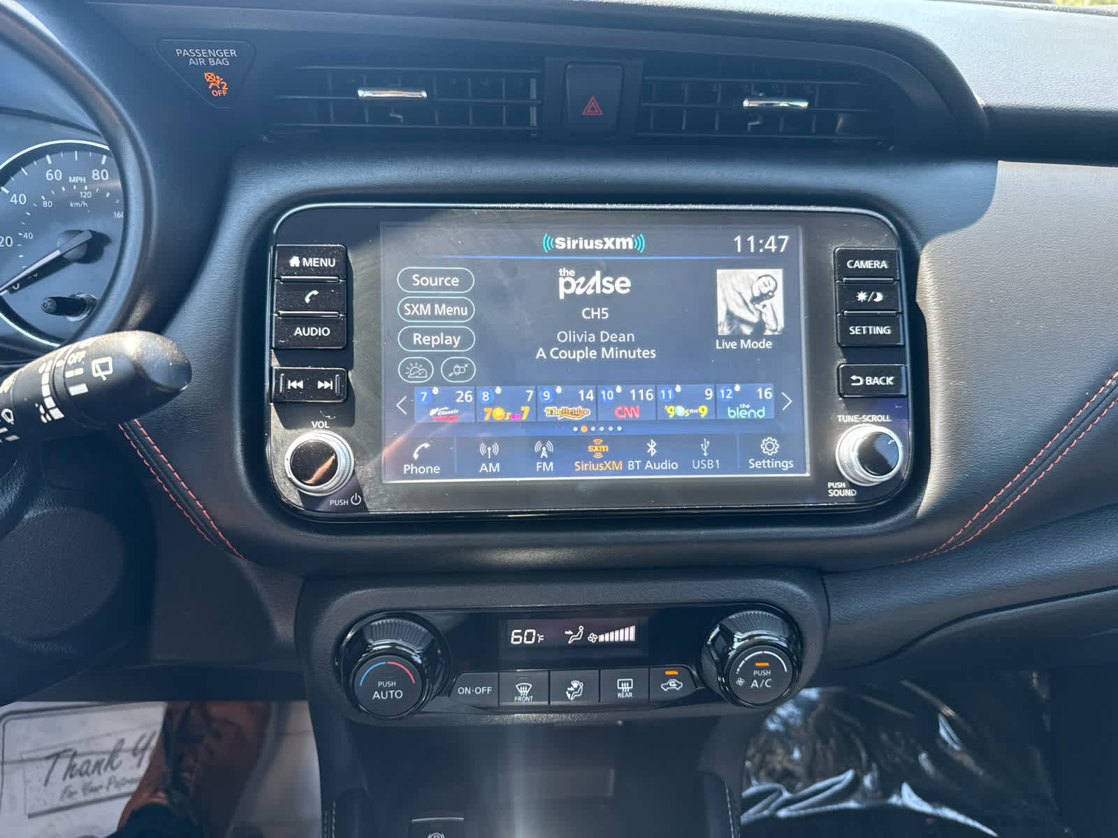 Used 2023 Nissan Kicks SR w/ Interior Electronics Package FWD image 19