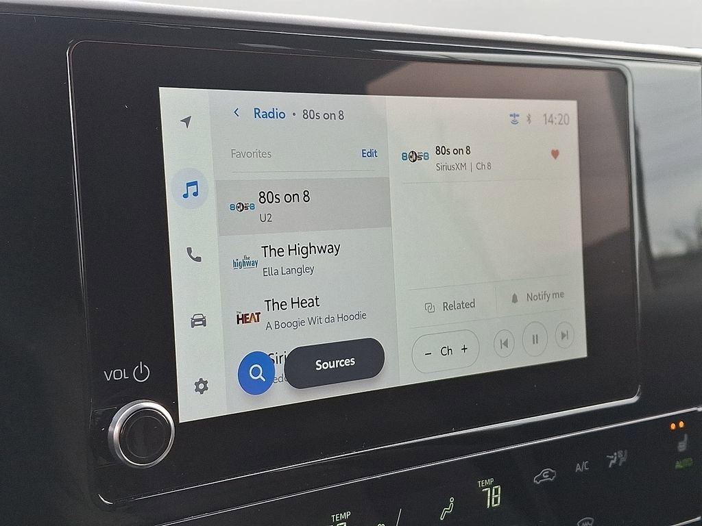 Used 2024 Subaru Solterra Premium image 17