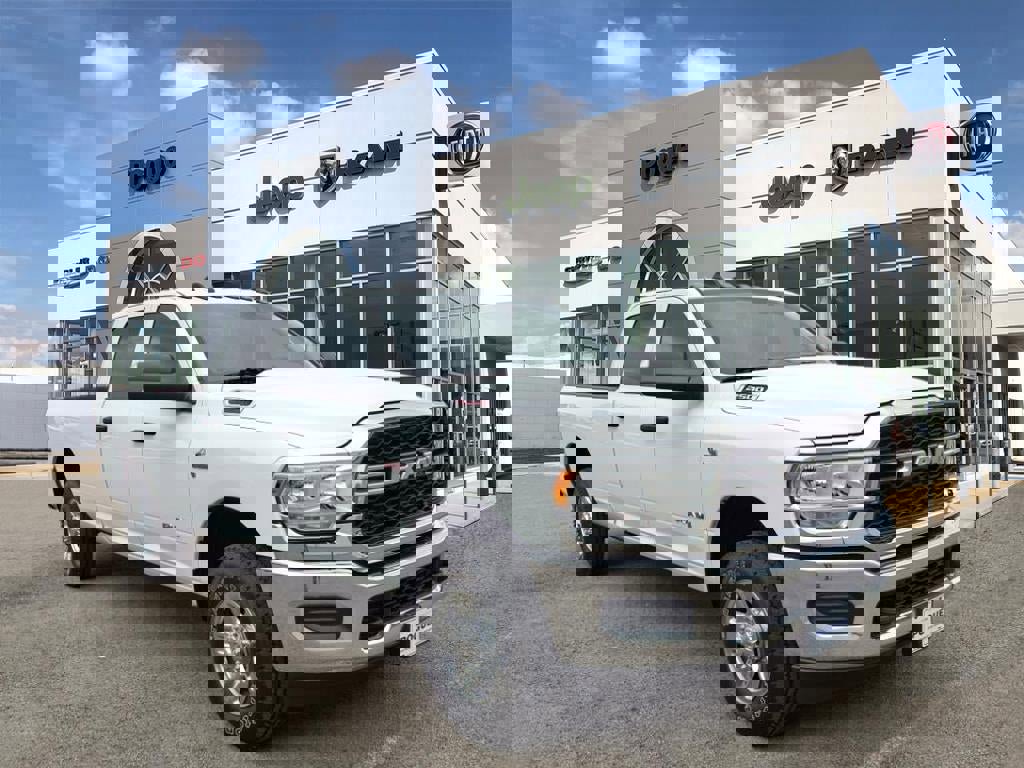 Used 2022 RAM 2500 Tradesman w/ Chrome Appearance Group