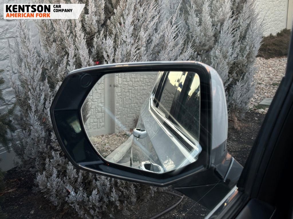 Used 2024 GMC Yukon Denali Ultimate image 27