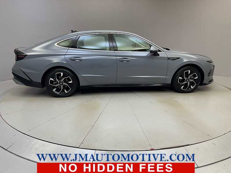 Used 2024 Hyundai Sonata SEL FWD image 6