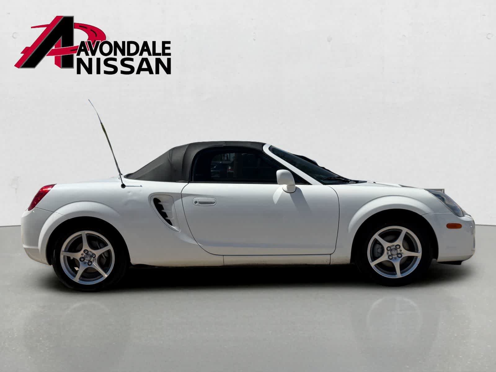 Used 2004 Toyota MR2 RWD image 7