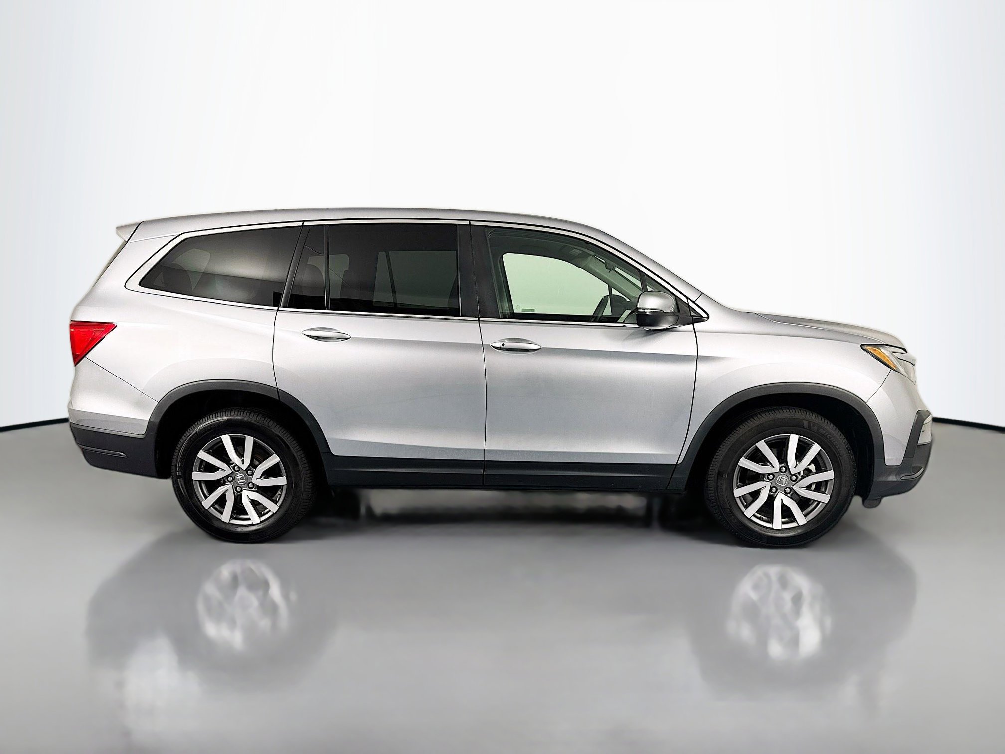 Certified 2019 Honda Pilot EX image 4