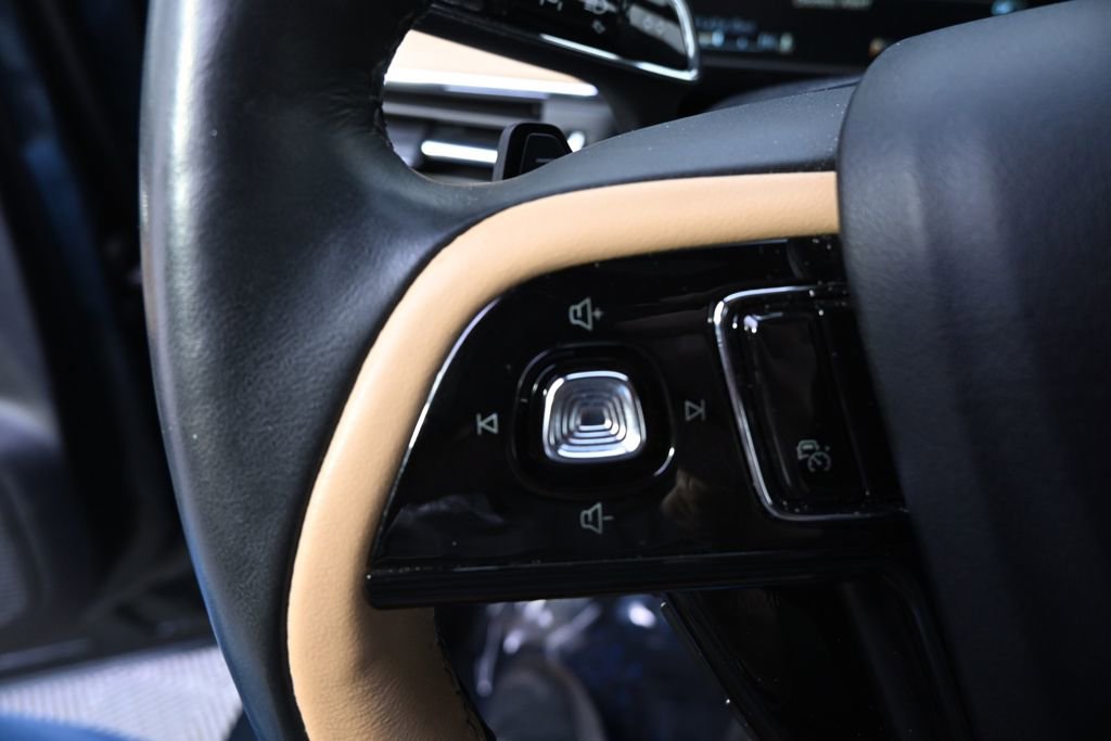 Certified 2022 Lincoln Corsair Reserve w/ Equipment Group 201A image 36