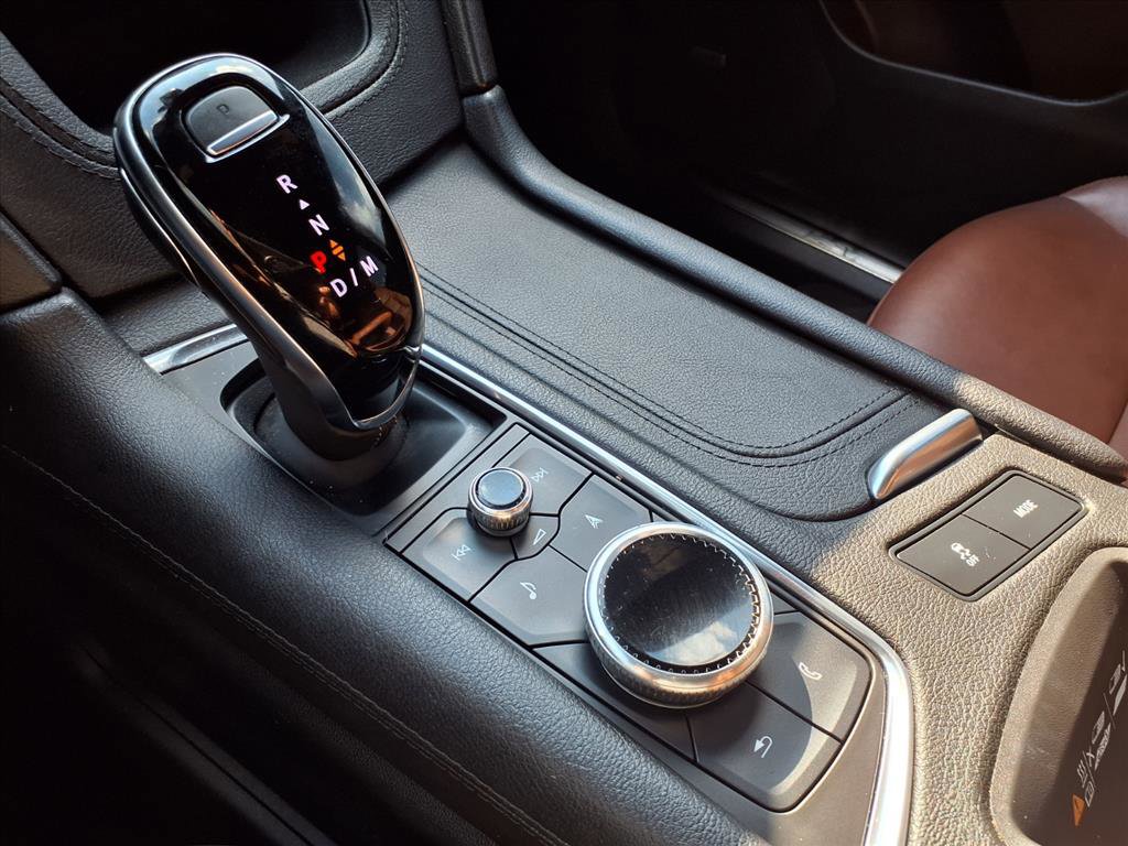 Used 2022 Cadillac XT5 Premium Luxury w/ Technology Package image 12