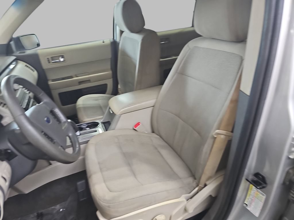 Used 2012 Ford Flex SE FWD image 19