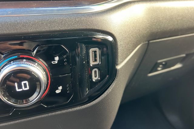 Used 2024 GMC Sierra 1500 SLT image 39