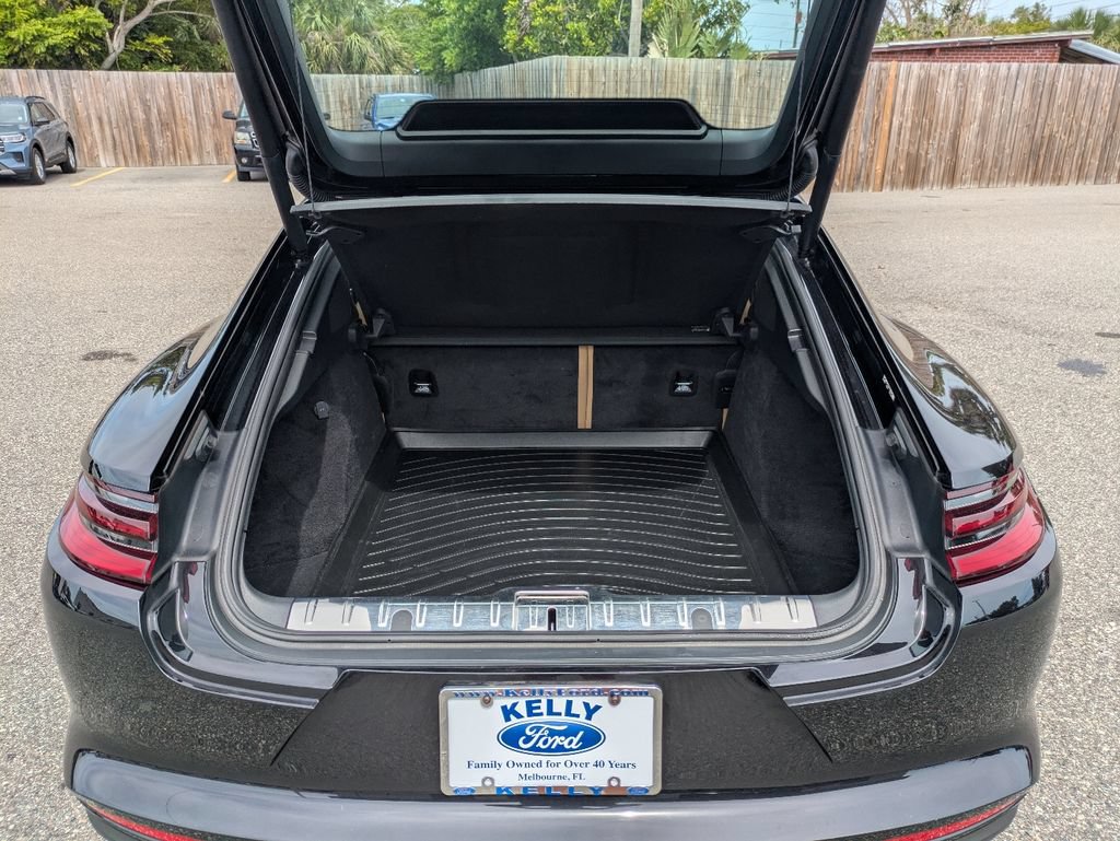 Used 2018 Porsche Panamera 4S AWD/4WD image 13