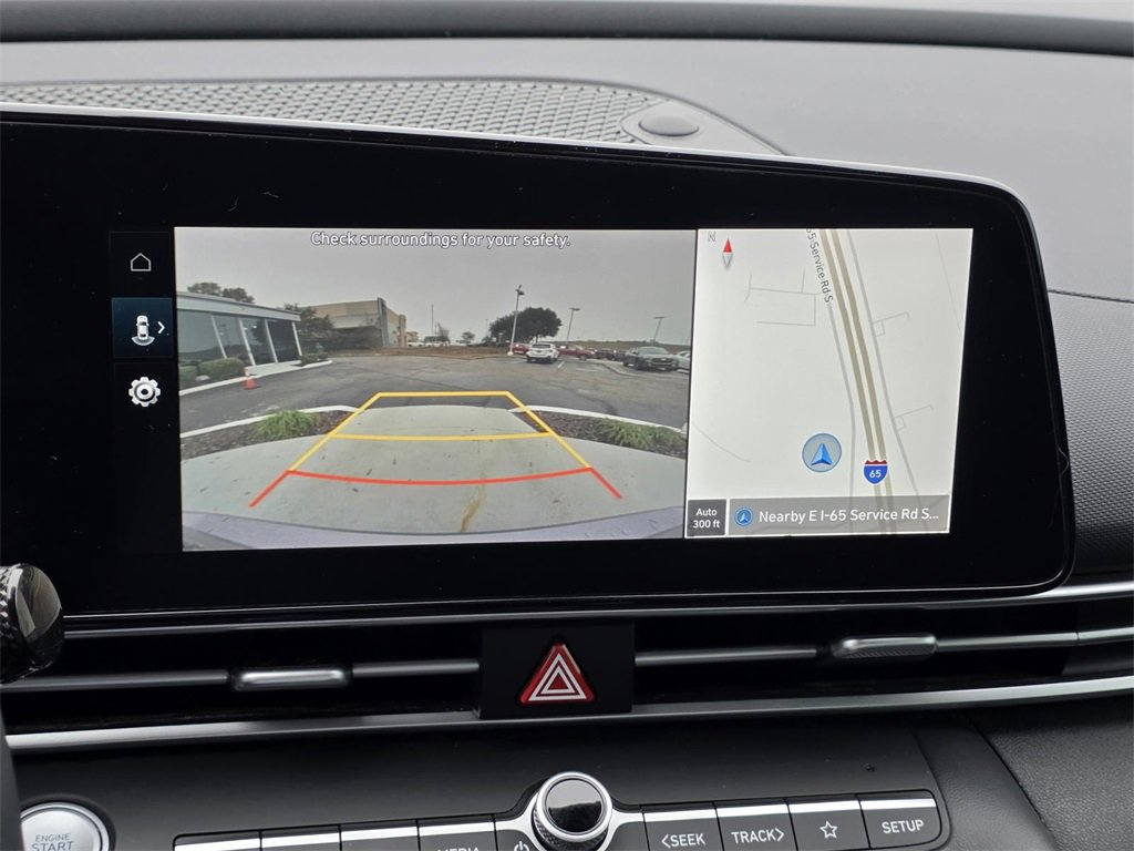 Used 2023 Hyundai Elantra SEL w/ Convenience Package image 13