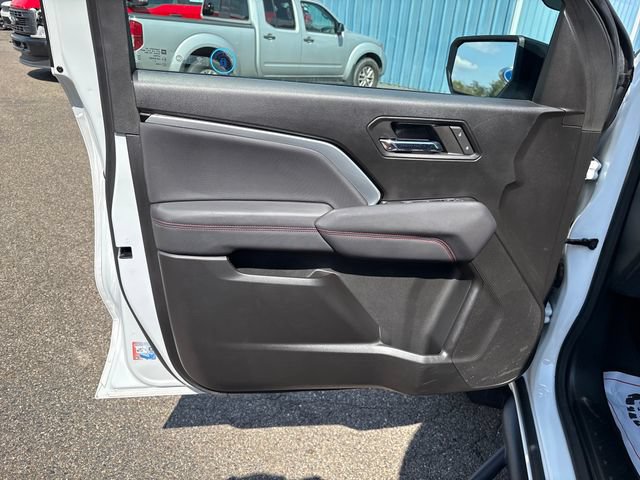 Used 2024 Chevrolet Colorado Z71 w/ Z71 Convenience Package 2 AWD/4WD image 7