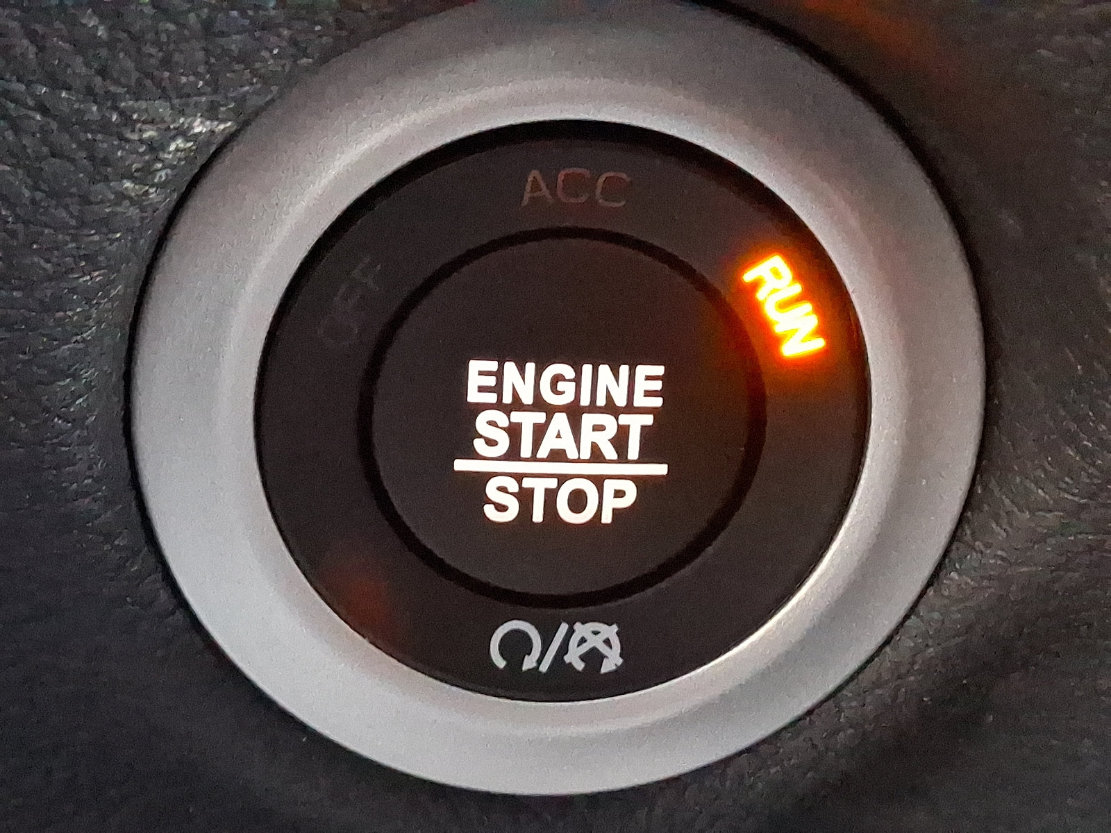 New 2026 Chrysler Pacifica Select AWD/4WD image 16