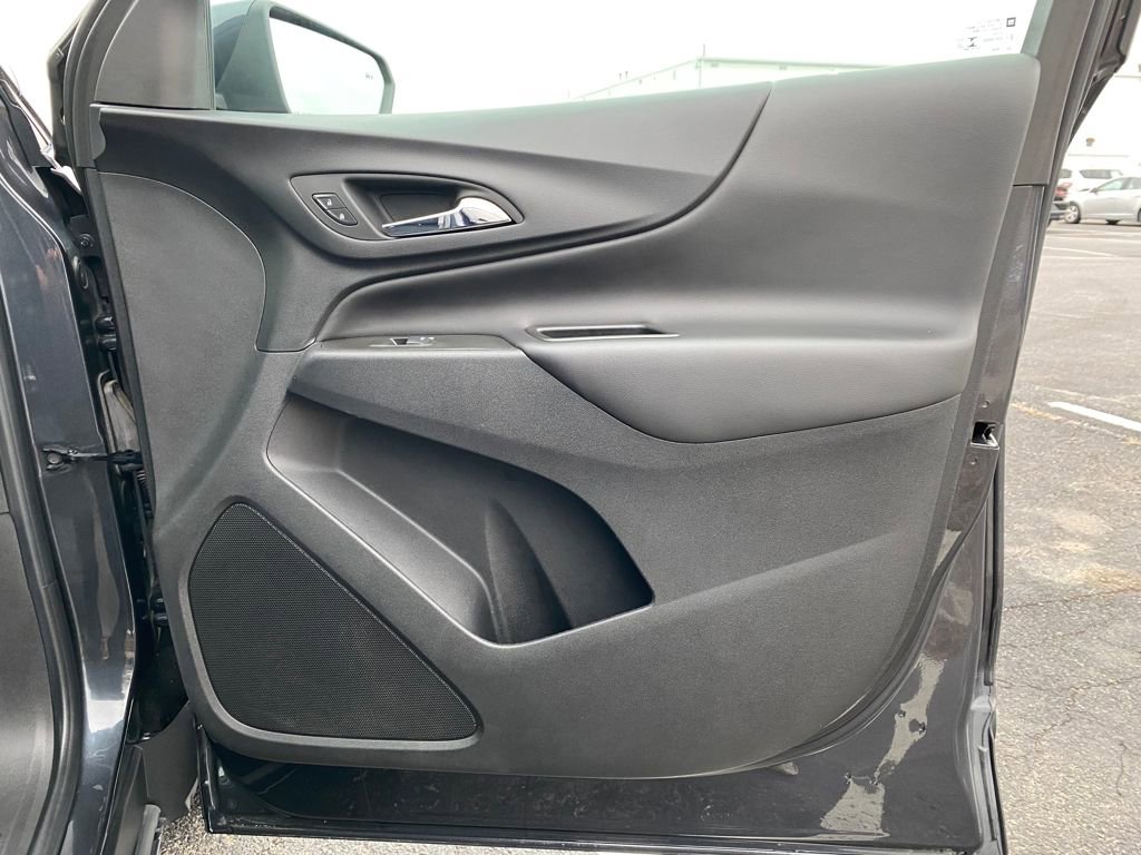 Used 2022 Chevrolet Equinox LT image 9