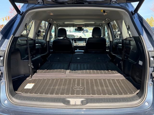 Used 2018 Toyota Highlander XLE image 35