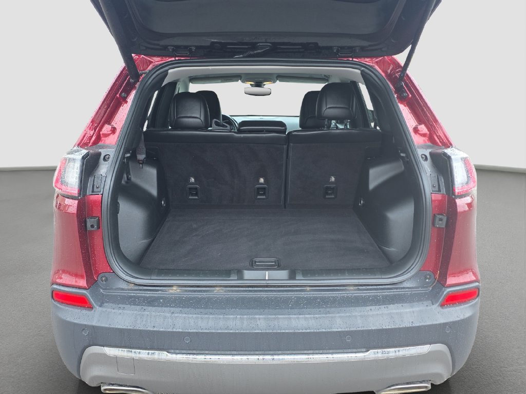 Used 2019 Jeep Cherokee Limited AWD/4WD image 17