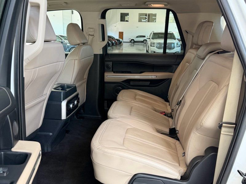 Used 2022 Ford Expedition Max Limited RWD image 14