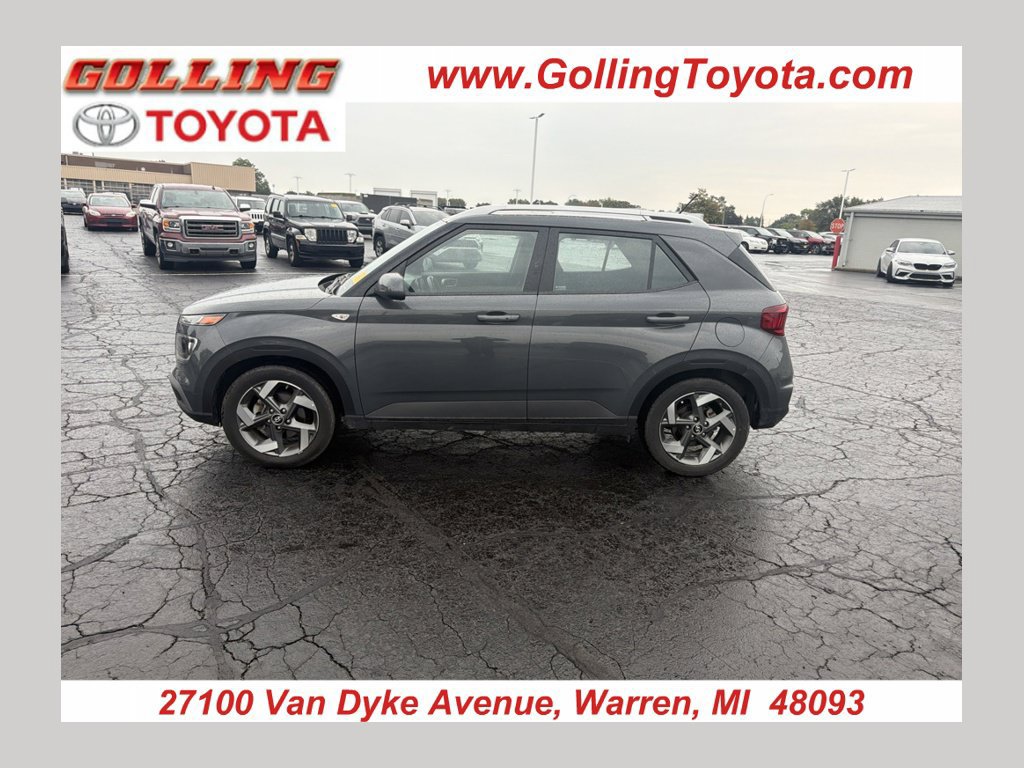 Used 2025 Hyundai Venue SEL