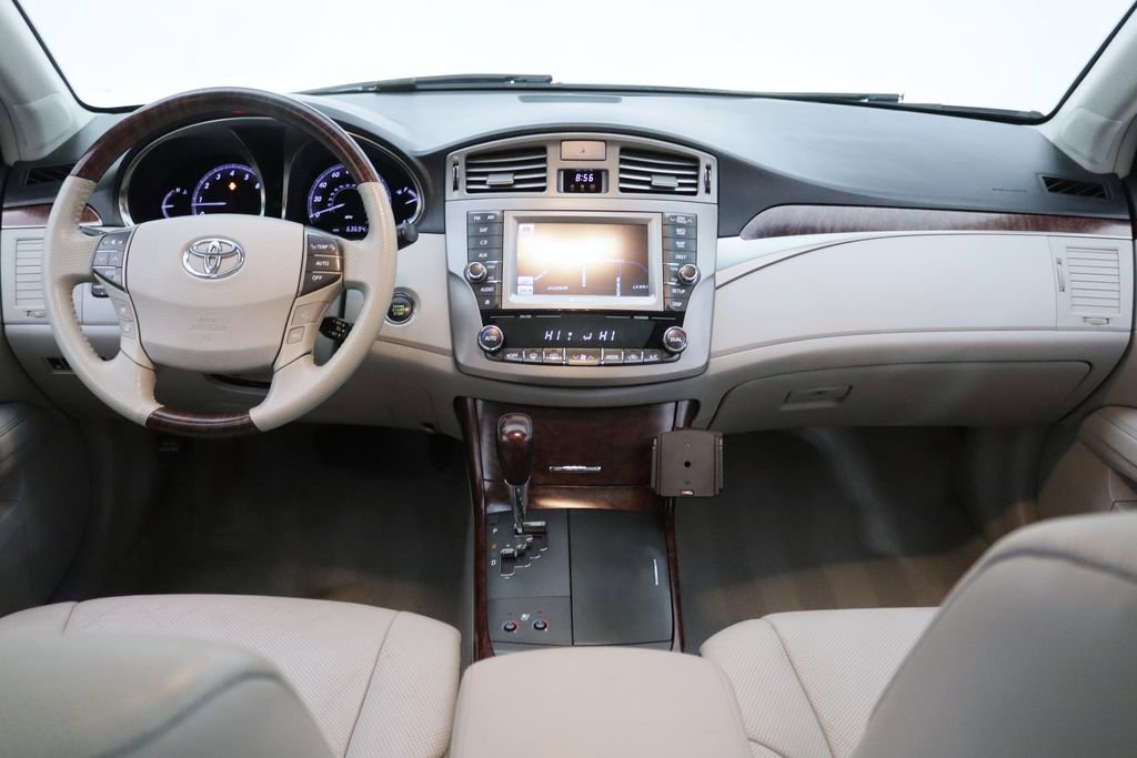 Used 2011 Toyota Avalon Limited FWD image 16