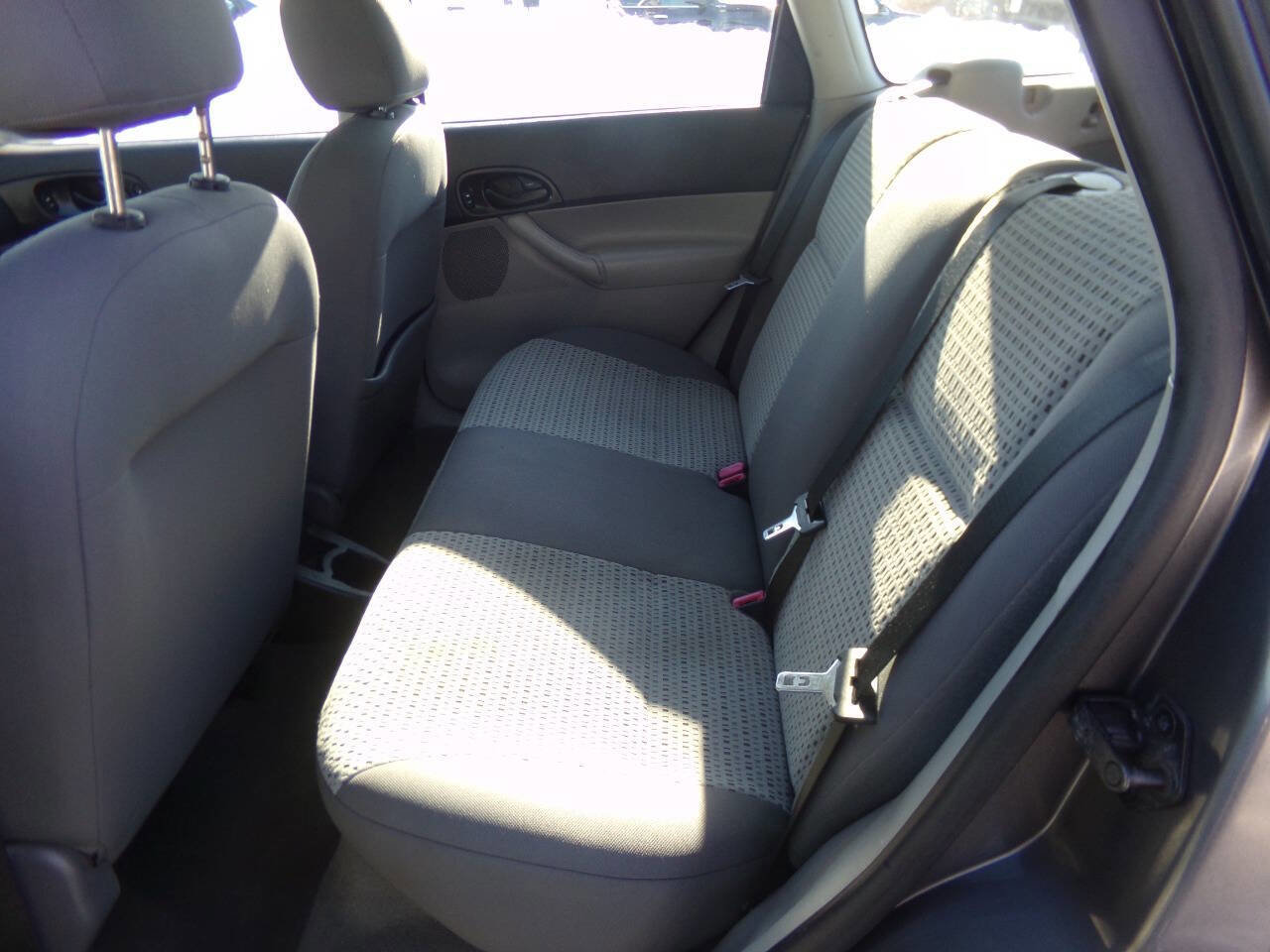 Used 2006 Ford Focus SE image 18