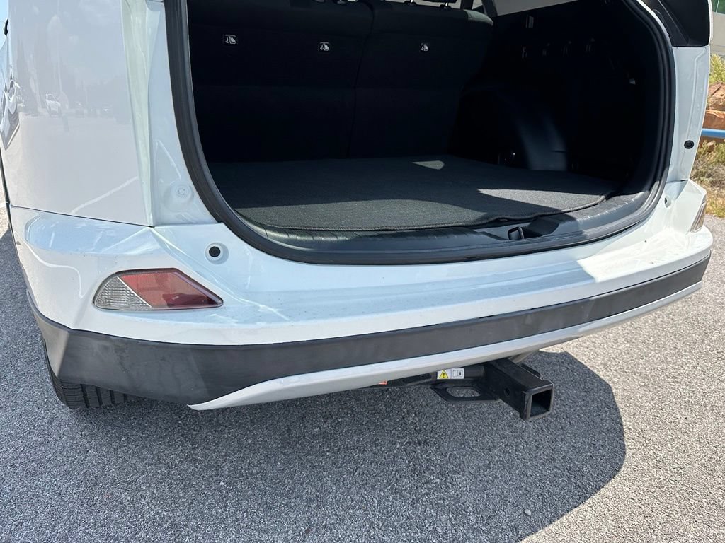 Used 2018 Toyota RAV4 XLE FWD image 31