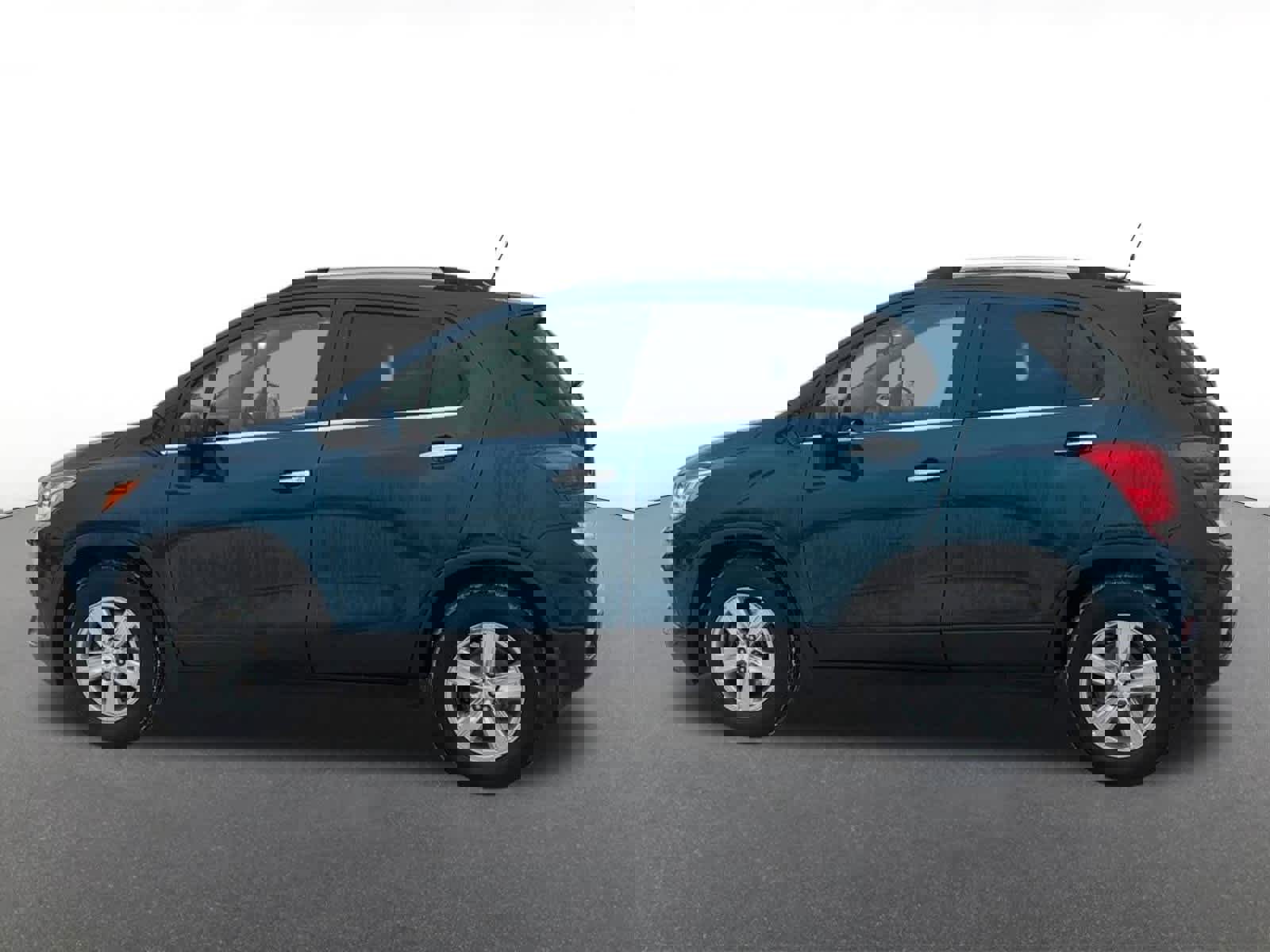 Used 2019 Chevrolet Trax LT w/ Driver Confidence Package image 3