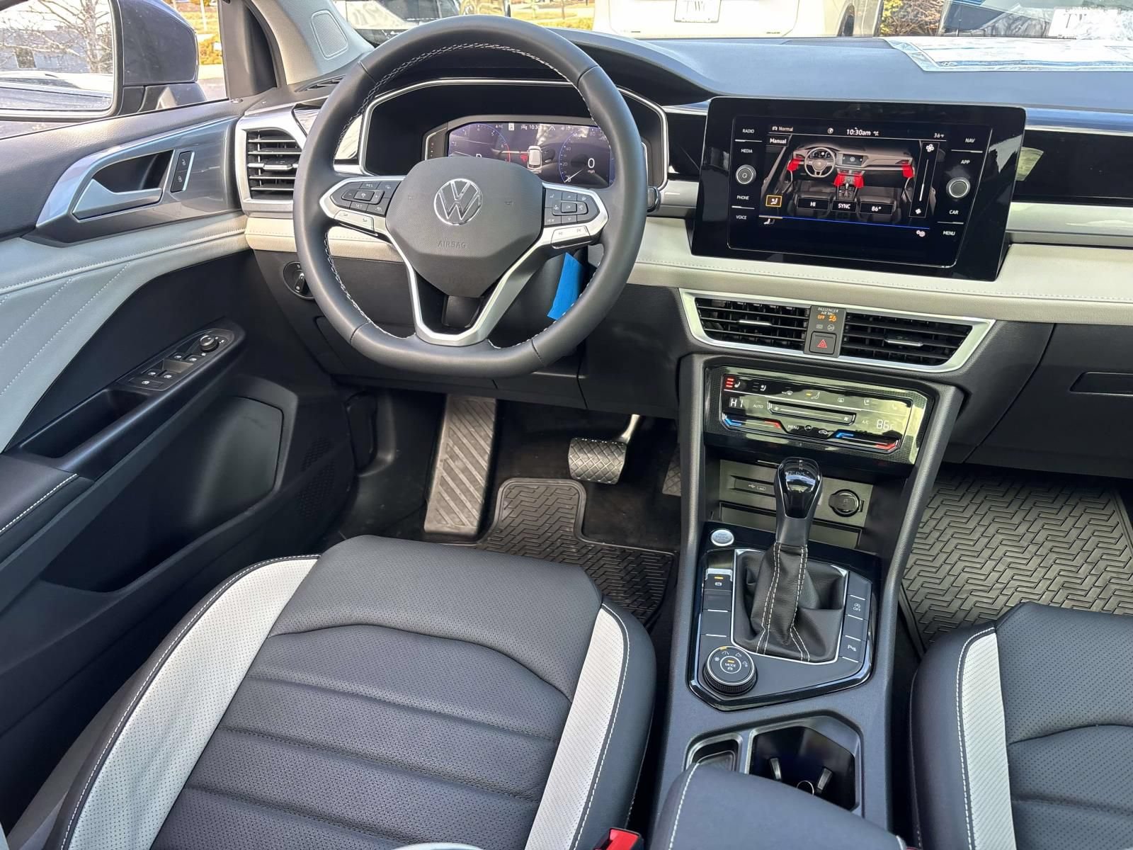 New 2026 Volkswagen Taos SEL AWD/4WD image 30