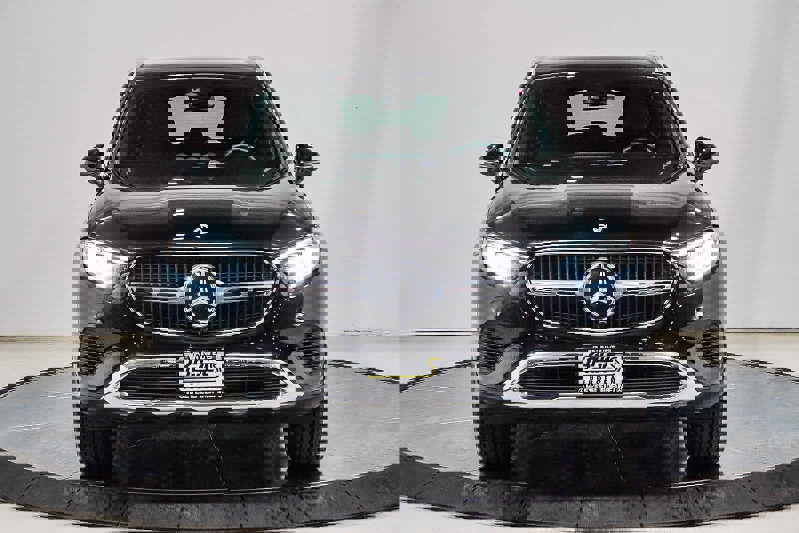 Used 2025 Mercedes-Benz GLC 300 GLC 300 image 2