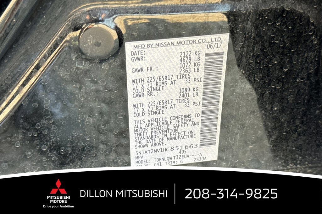 Used 2017 Nissan Rogue SV AWD/4WD image 28