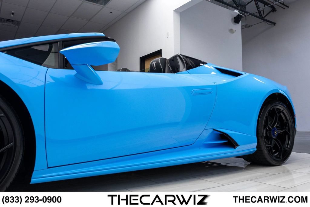 Used 2024 Lamborghini Huracan EVO AWD/4WD image 13