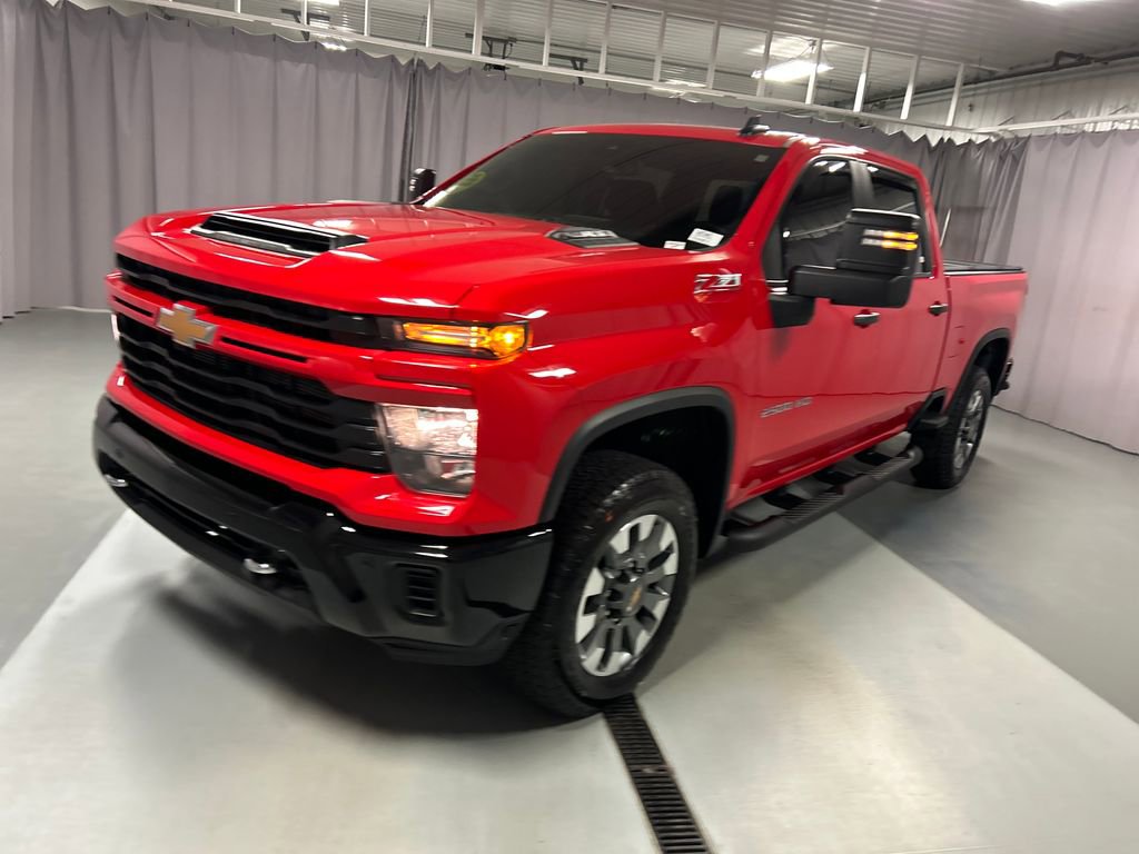 Used 2025 Chevrolet Silverado 2500 Custom w/ Custom Value Package AWD/4WD image 3