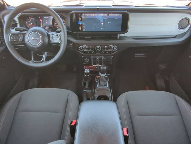 Used 2024 Jeep Gladiator Overland AWD/4WD image 23