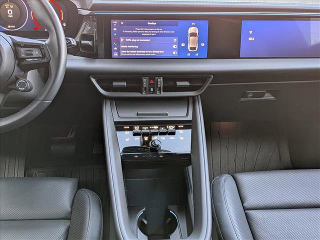 Used 2025 Porsche Macan Electric image 20