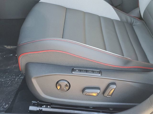 New 2026 Volkswagen GTI SE image 12