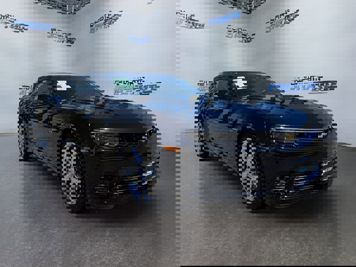 Used 2015 Chevrolet Camaro SS w/ RS Package image 3