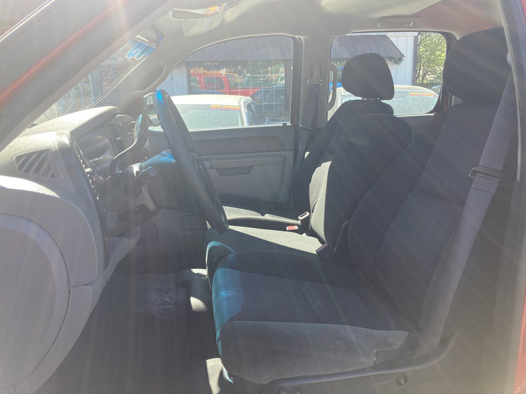 Used 2013 Chevrolet Silverado 3500 W/T RWD image 10