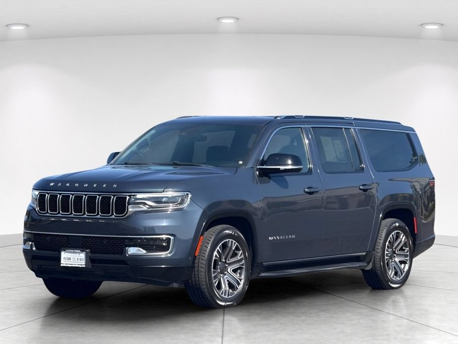 Used 2024 Jeep Wagoneer L Series II w/ Flexible Seating Group AWD/4WD image 8