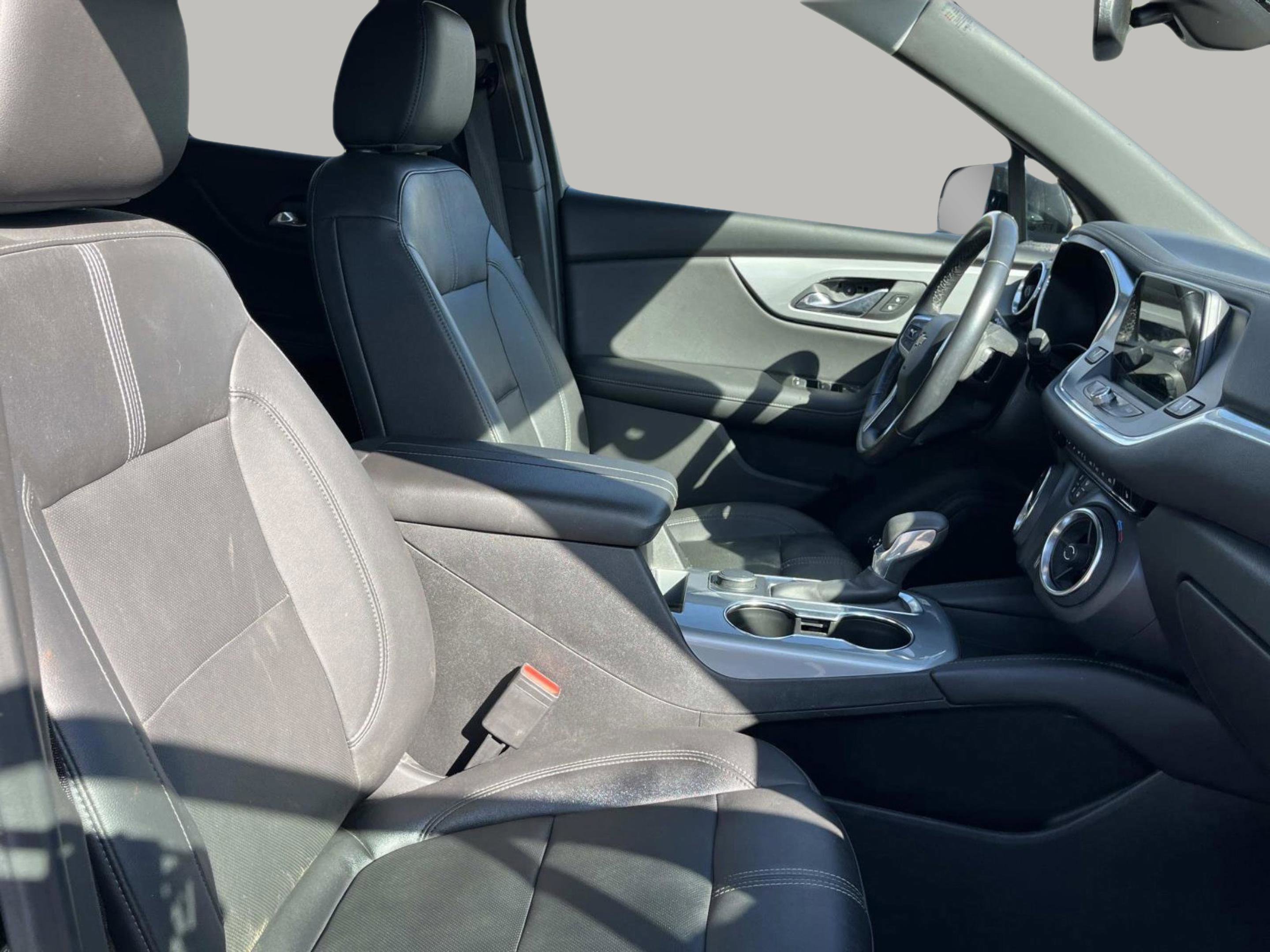 Used 2021 Chevrolet Blazer LT image 30