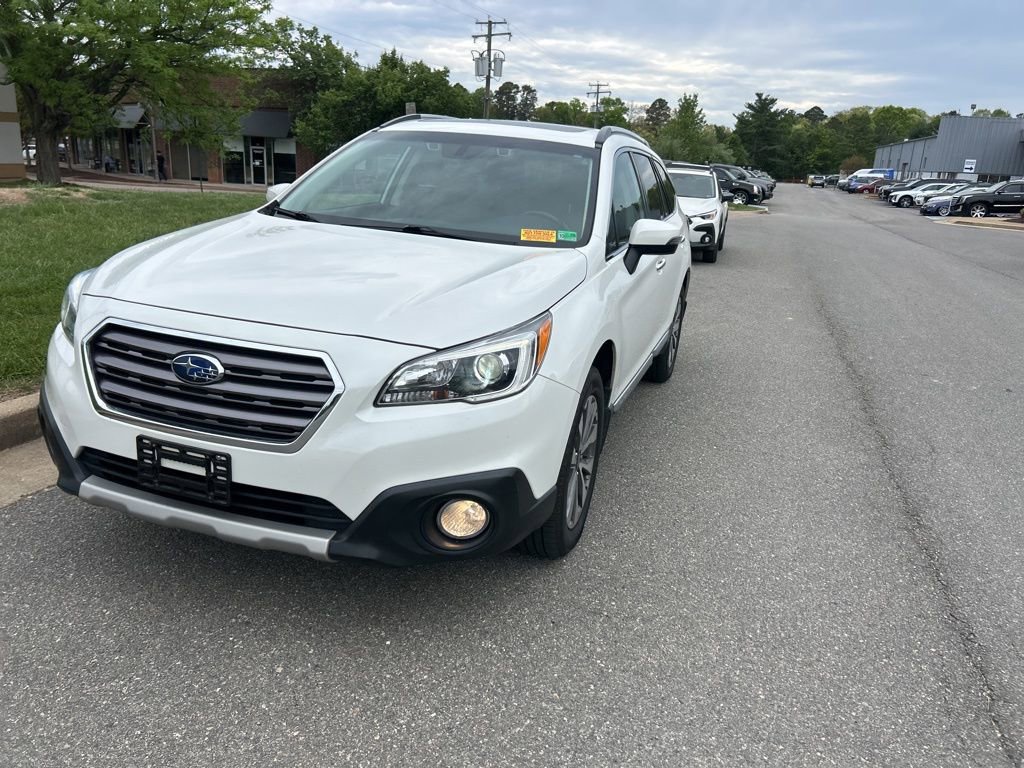 Used 2017 Subaru Outback 2.5i Touring w/ Popular Package #5A image 9