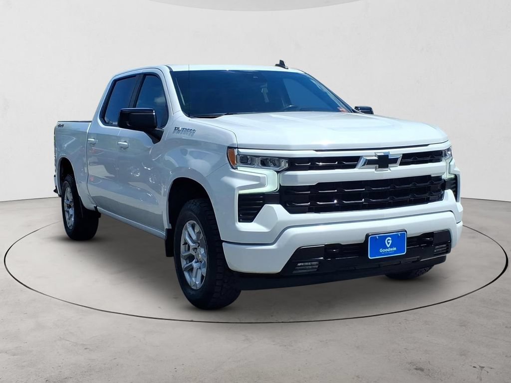 Used 2023 Chevrolet Silverado 1500 RST AWD/4WD image 4