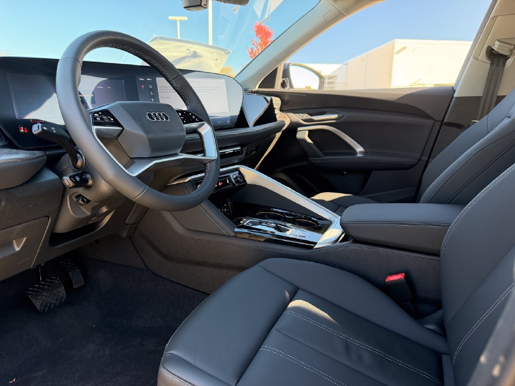 New 2026 Audi Q5 Premium AWD/4WD image 4