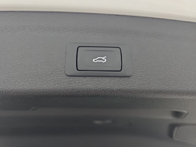 Used 2025 Audi Q3 2.0T Premium AWD/4WD image 33