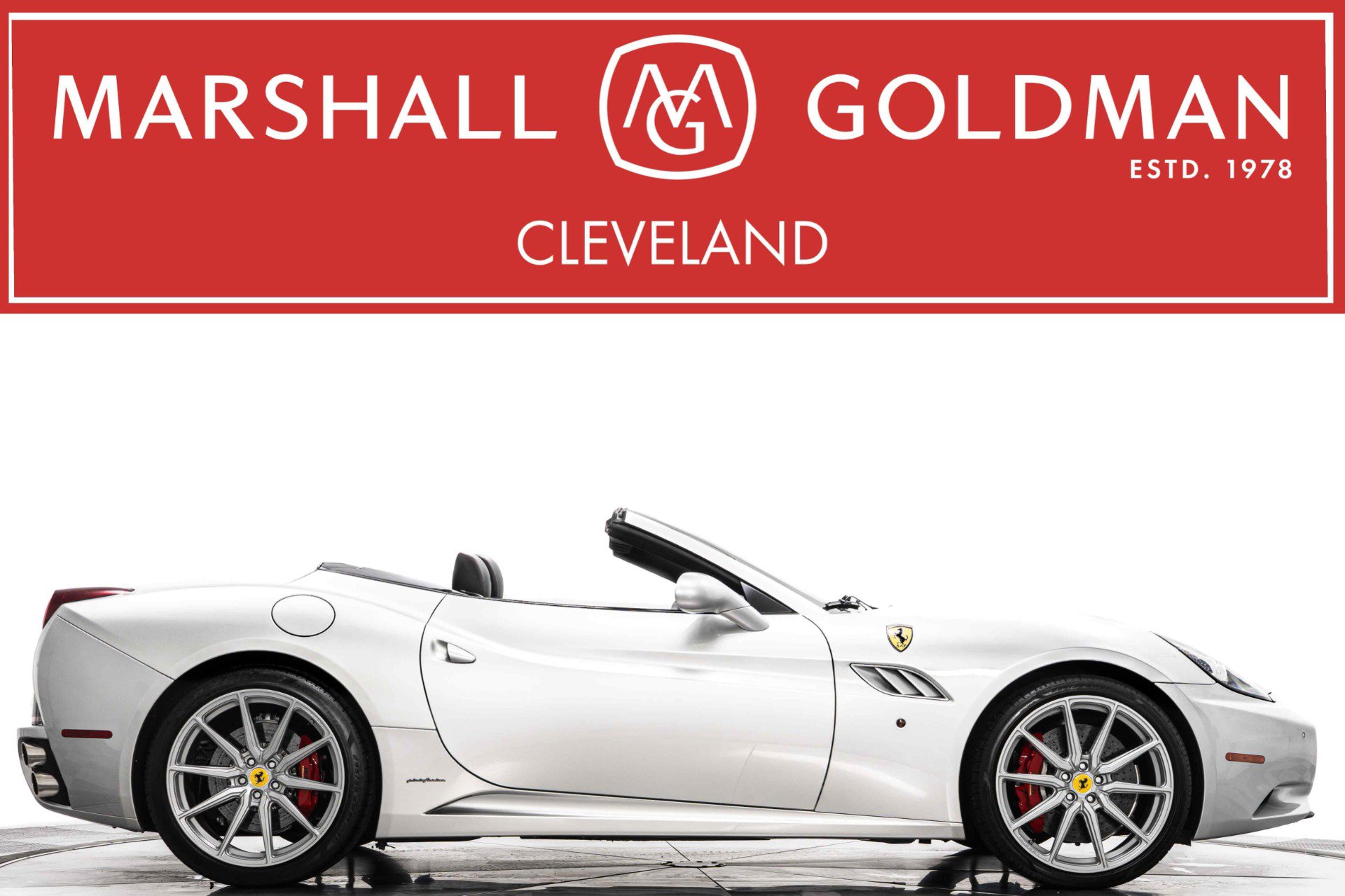 Used 2013 Ferrari California image 1