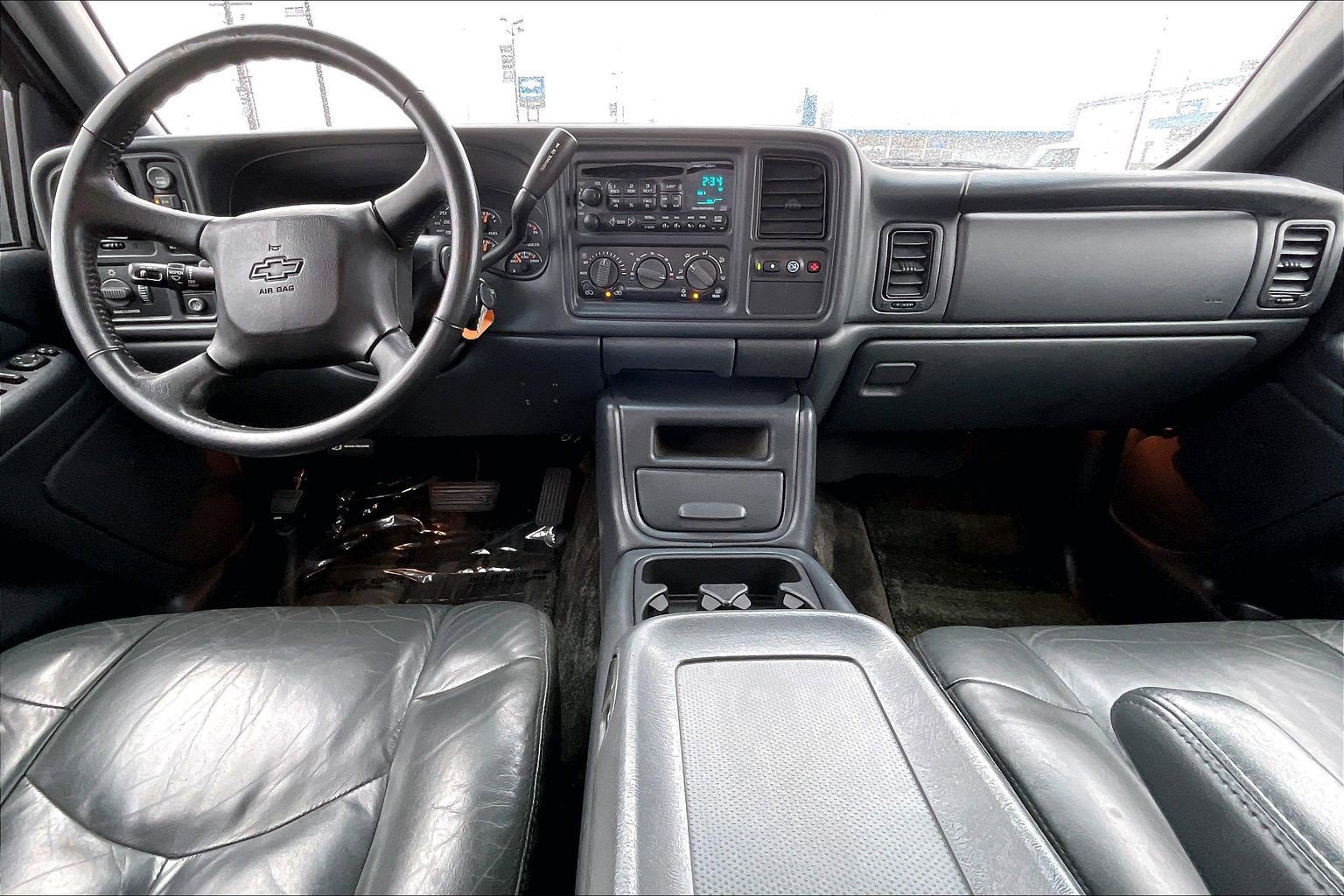 Used 2002 Chevrolet Avalanche 4x4 w/ Convenience Pkg image 13