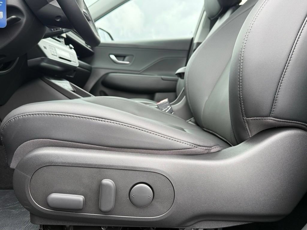 Certified 2024 Hyundai Kona Limited AWD/4WD image 10