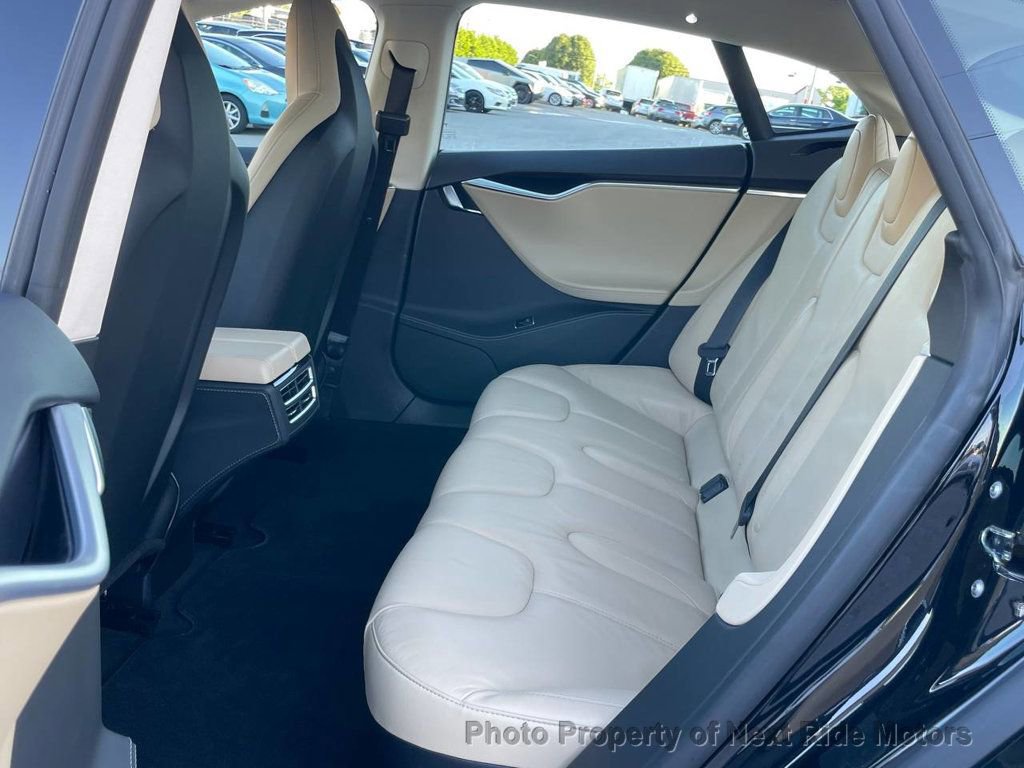 Used 2013 Tesla Model S Performance RWD image 11