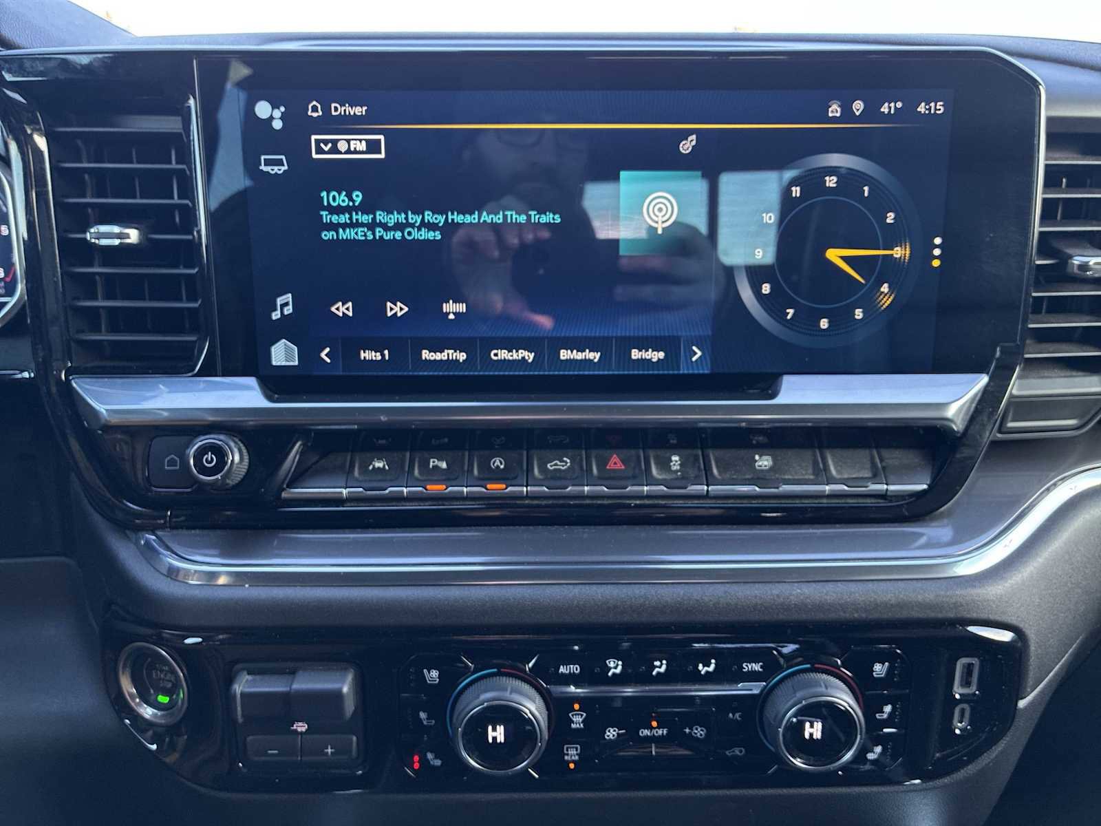 Certified 2023 Chevrolet Silverado 1500 High Country image 13