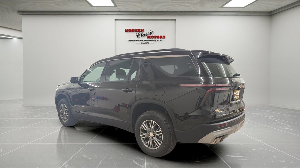 Used 2026 Chevrolet Traverse LT w/ Driver Confidence Package AWD/4WD image 5