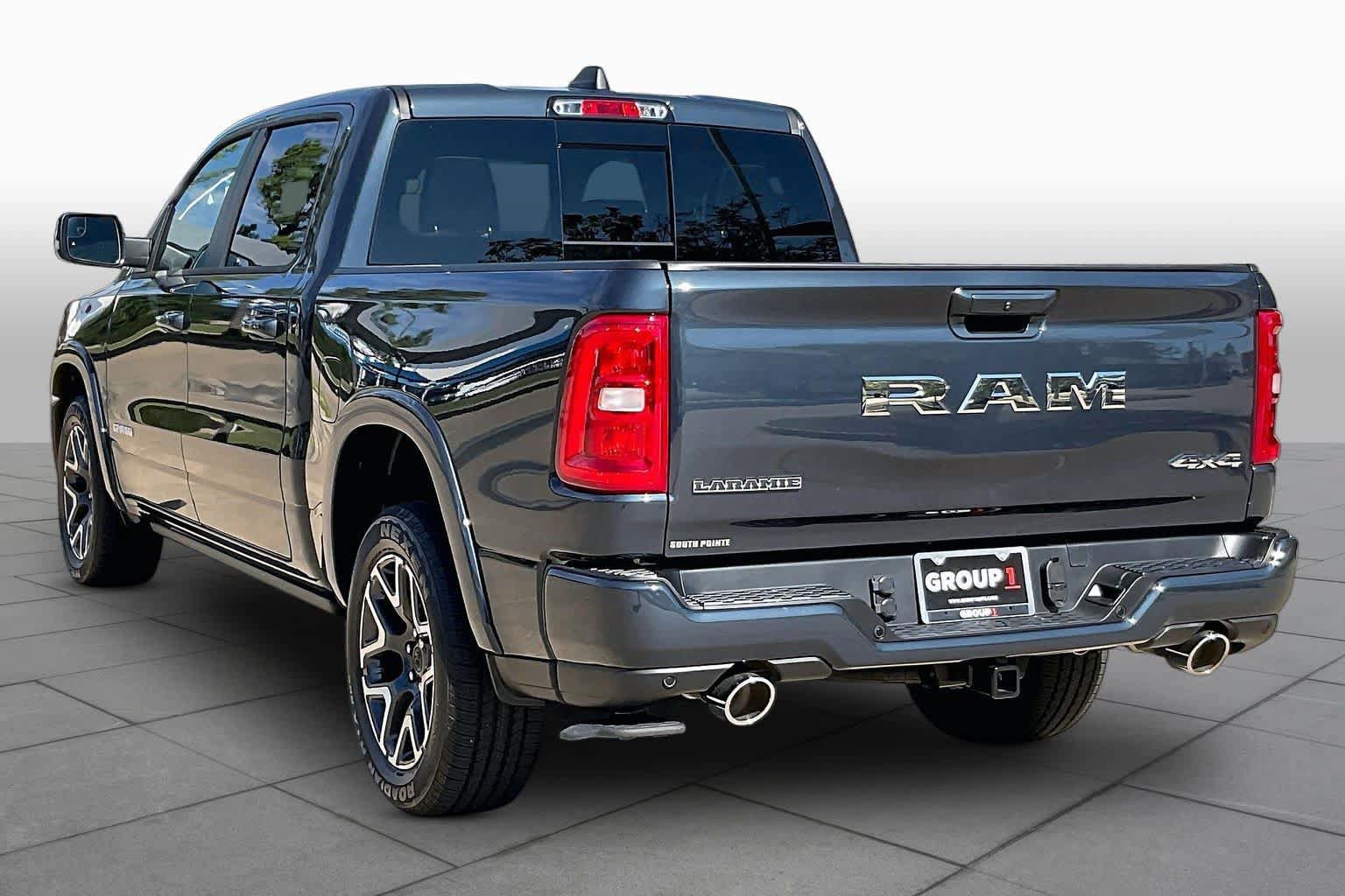 New 2027 RAM 1500 Laramie AWD/4WD image 12
