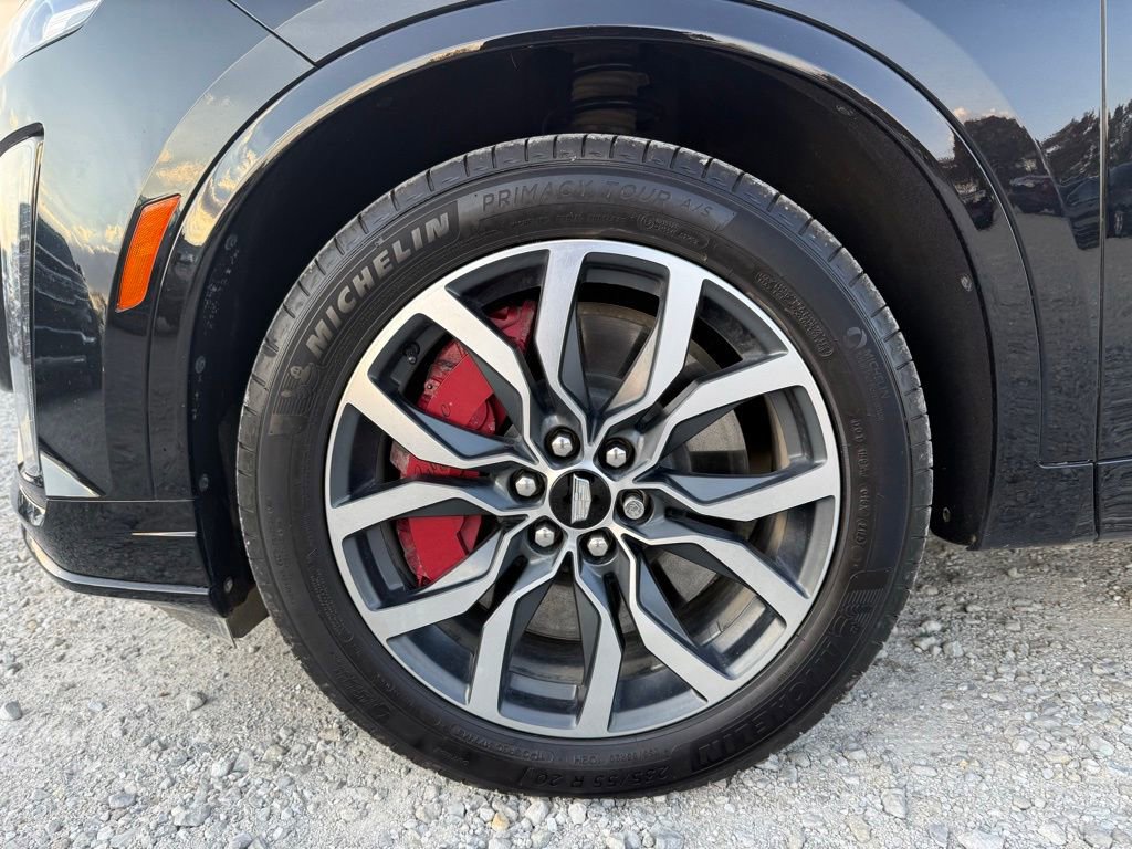 Certified 2024 Cadillac XT6 Sport w/ LPO, Floor Liner Package image 12
